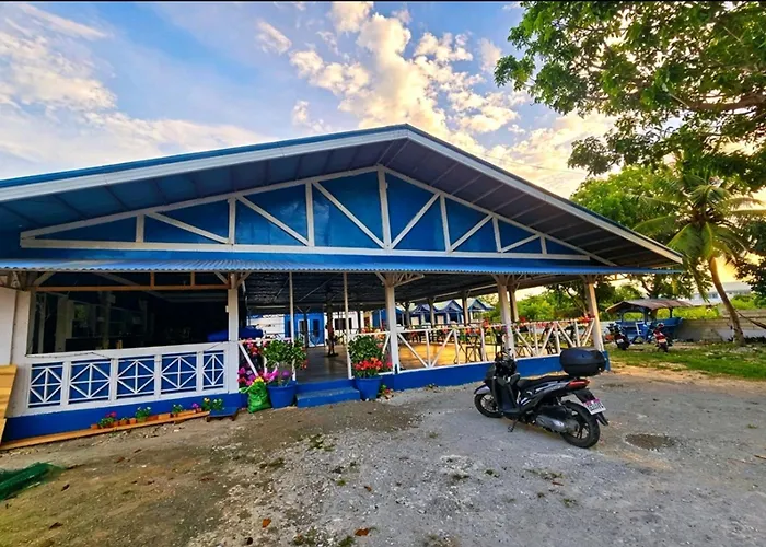 B'lu Bamboo Moalboal